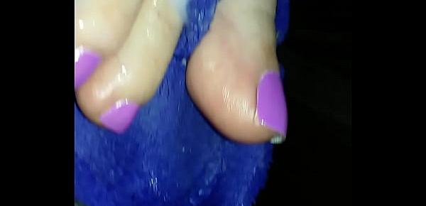  wife sniffing. her soles